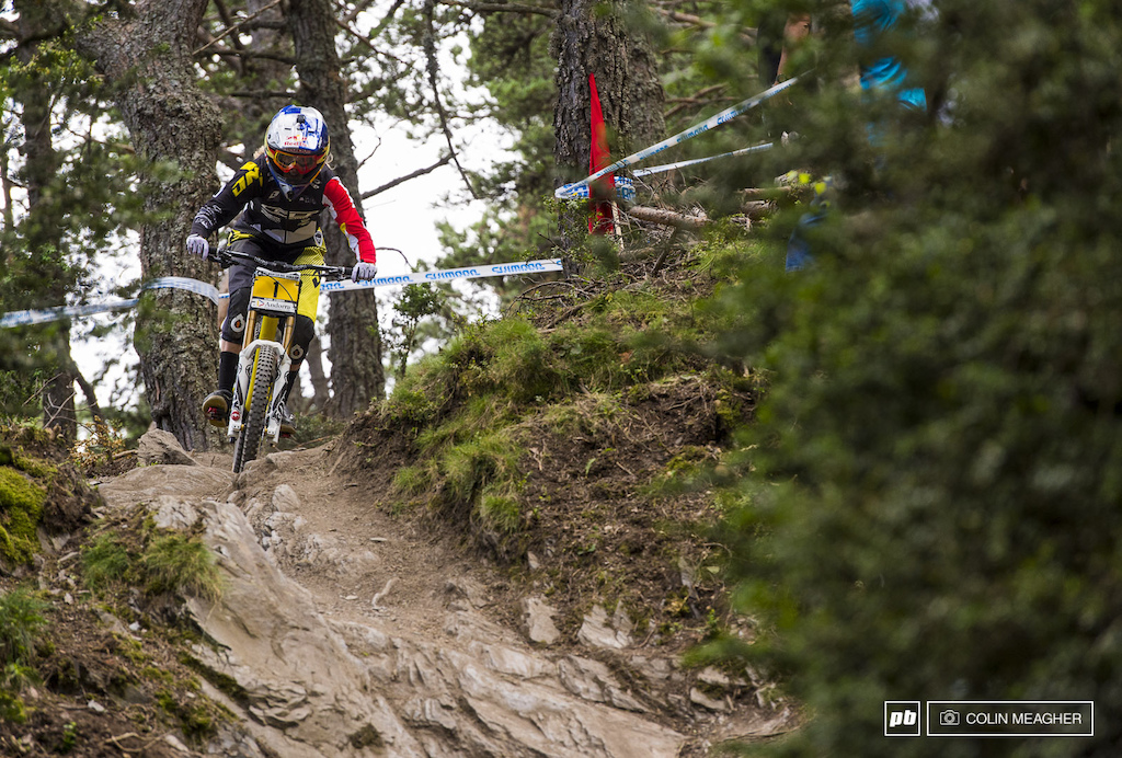 Just another nice day in the office for Rachel Atherton... another W notched.