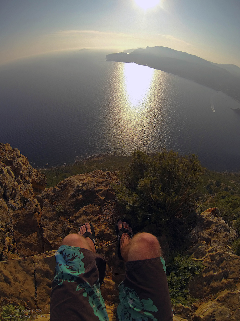 Chilling with my GoPro at the edge of the cliff with the view on the Mediterranean Sea !