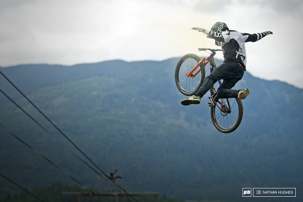 Reynolds bossed his signature sidewinder in both his runs.