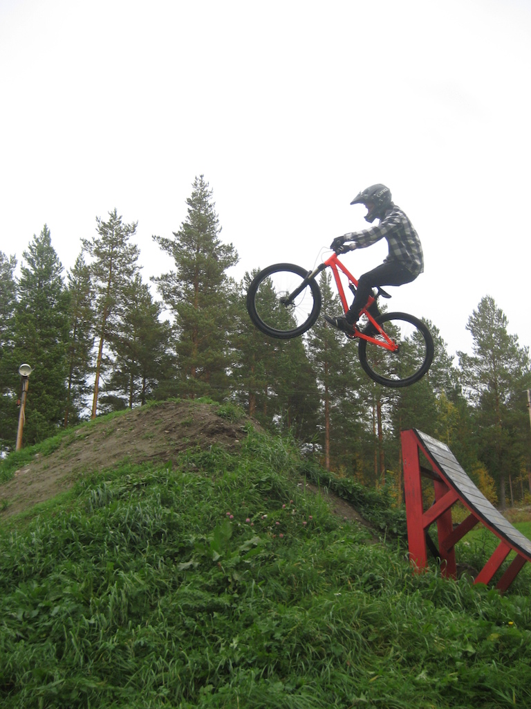 Hip jump at Alfta Bikepark