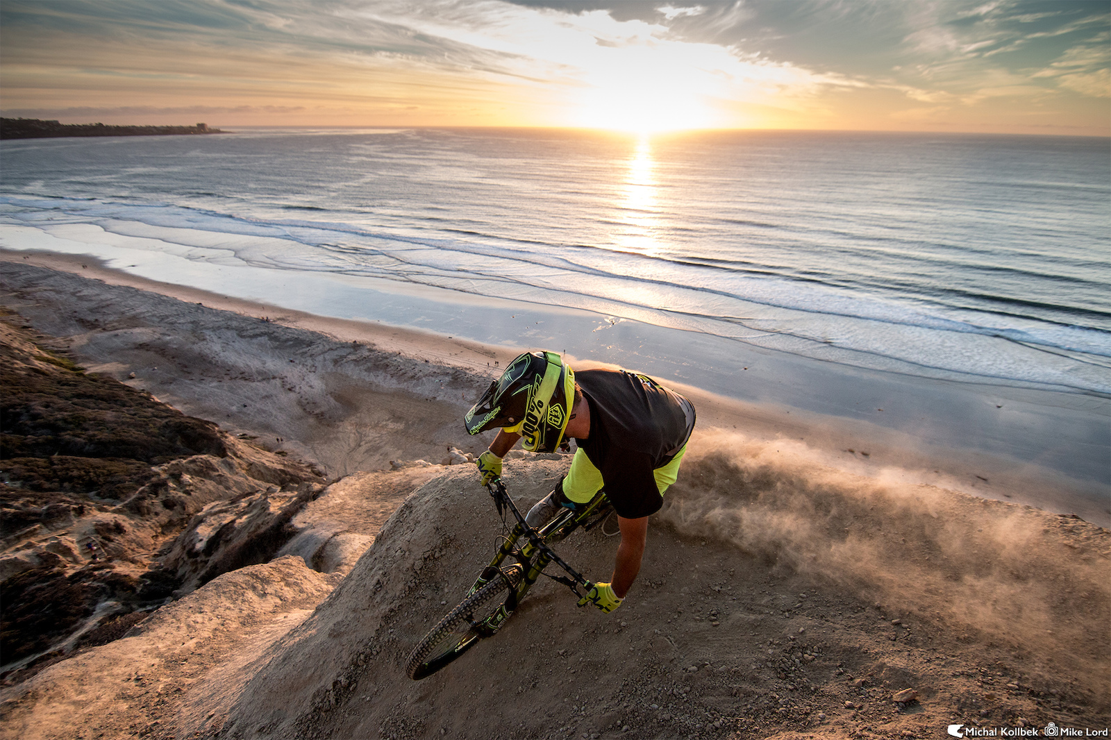 DVO Suspension Team Rider Michal Kollbek getting the last bit of light while taking in the amazing California winter sunset. It was a great day of shooting!

Follow us on Instagram!
@kollbi - Rider
@energyjunkie - Photographer