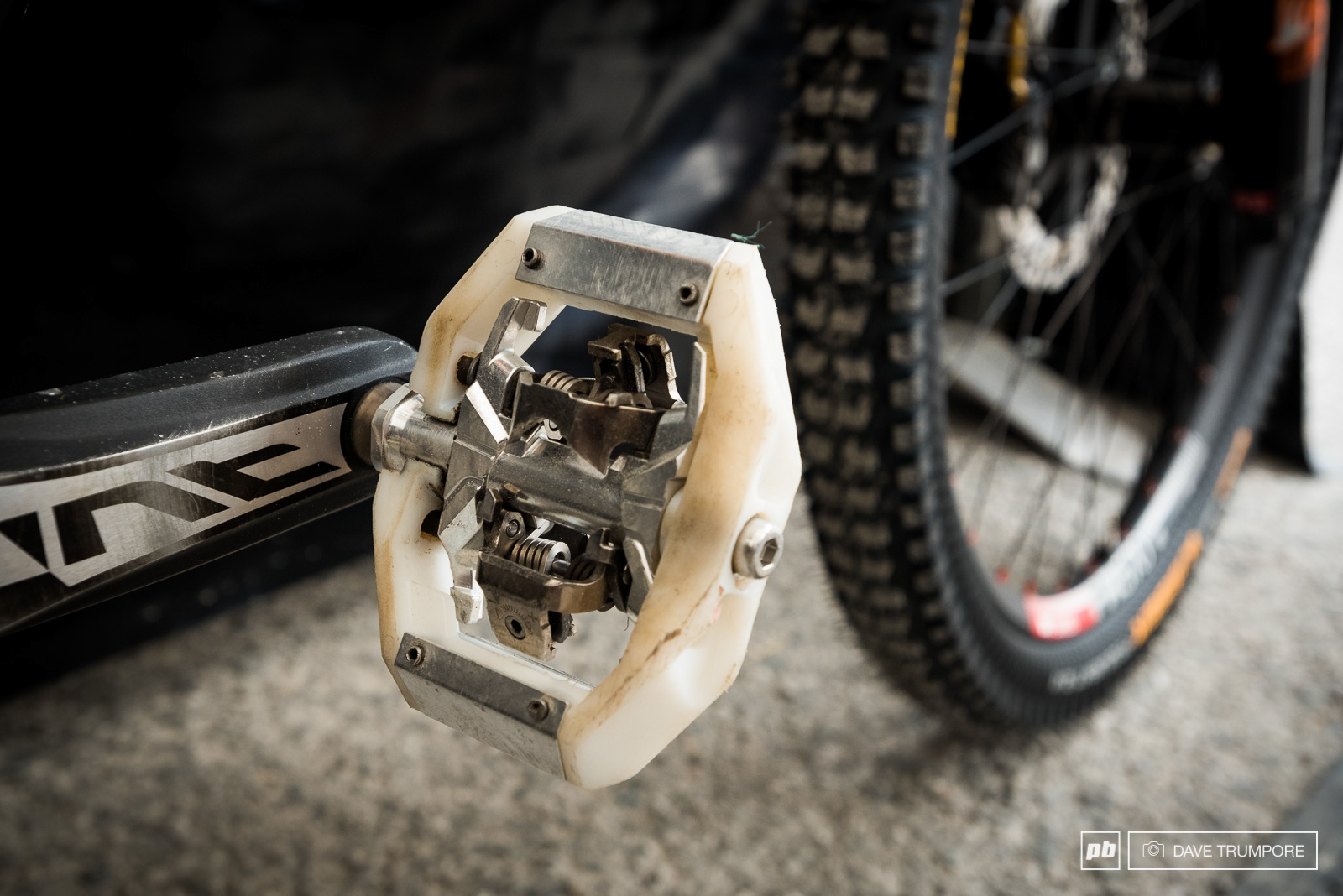 Dale's shimano pedals. Different plastics than what Neko has been running