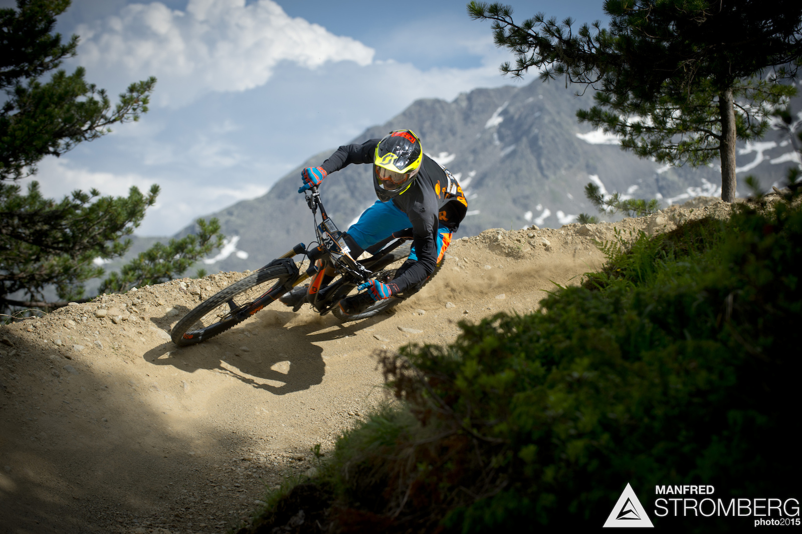 Daniel Schemmel (AUT) races the prologue of the 2nd EES in Sölden Tyrol, Austria, on July 4, 2015.Â Free image for editorial usage only: Photo by Manfred Stromberg