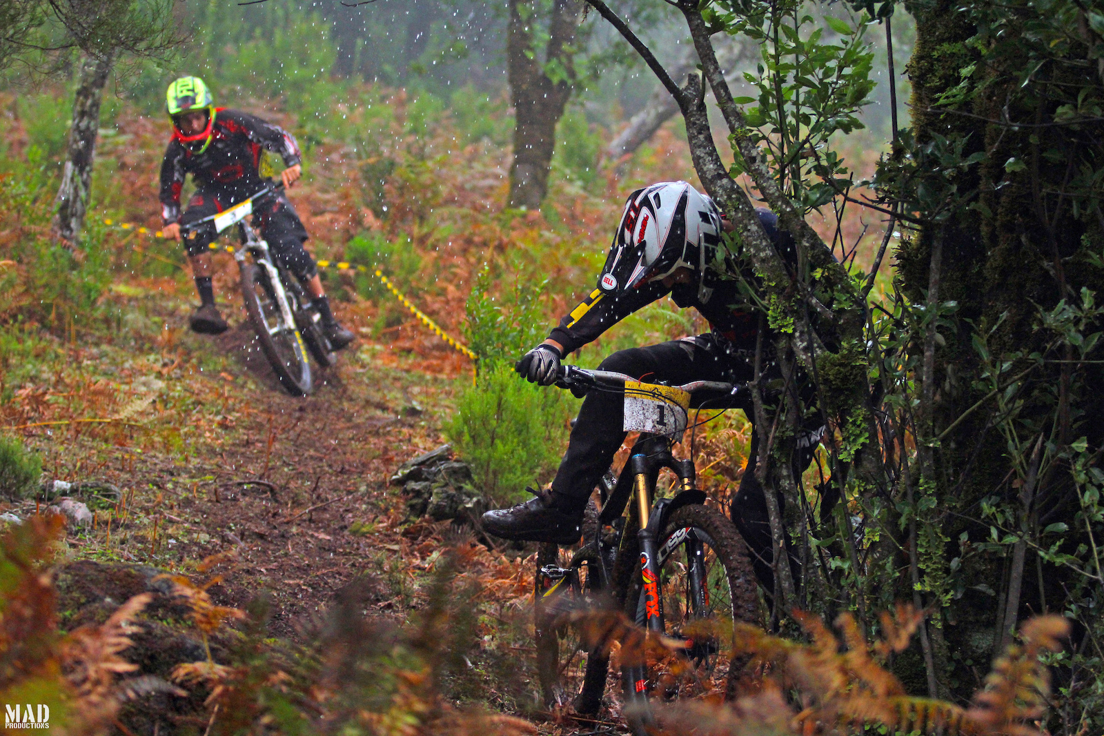Number one plates also get off track ! The MAD boys trying to get some grip during Mountain Bike Madeira Meeting 2015 !