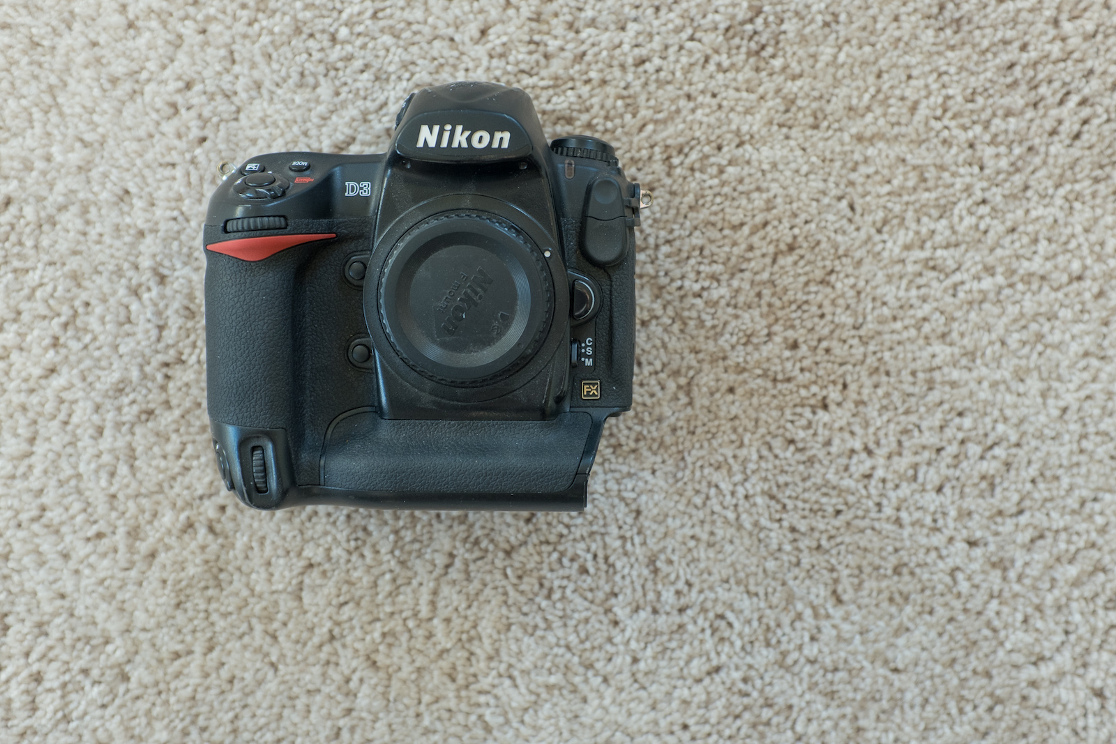 2009 Nikon D3 - 12.1 MP - Pro Body DSLR