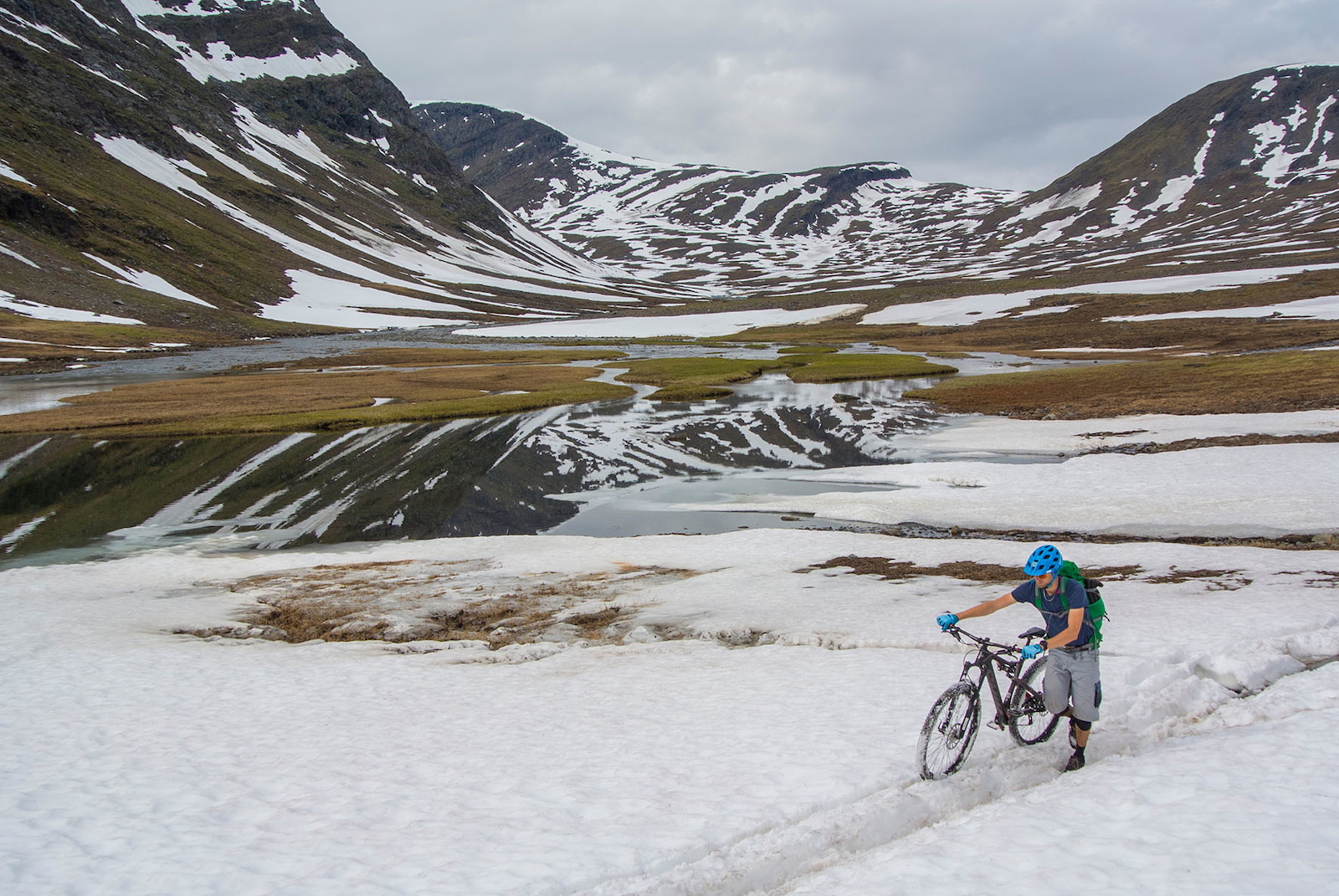 Kungsleden – A Curse and Blessing Alike - Pinkbike