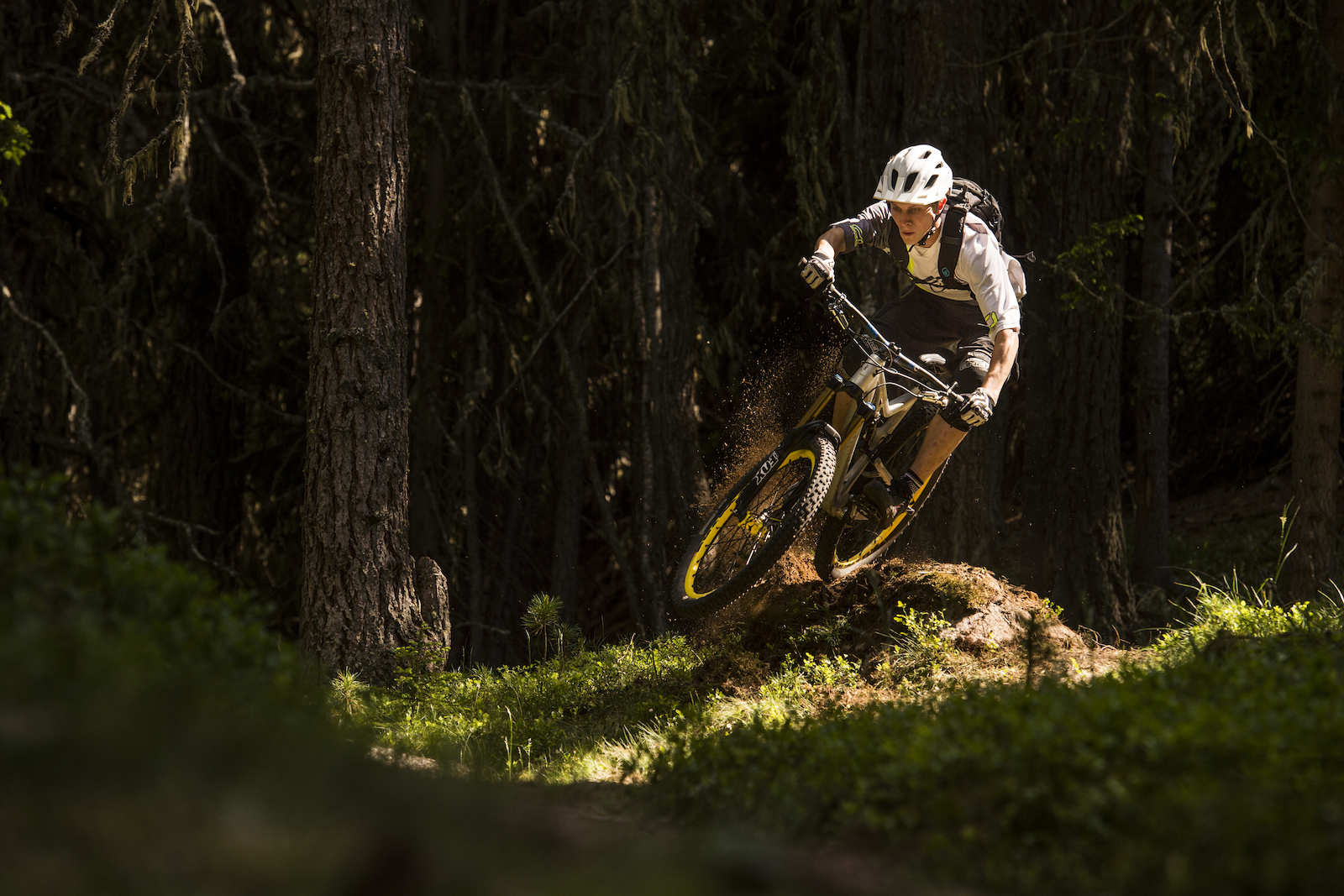 Images for Enduro as a family affair video.