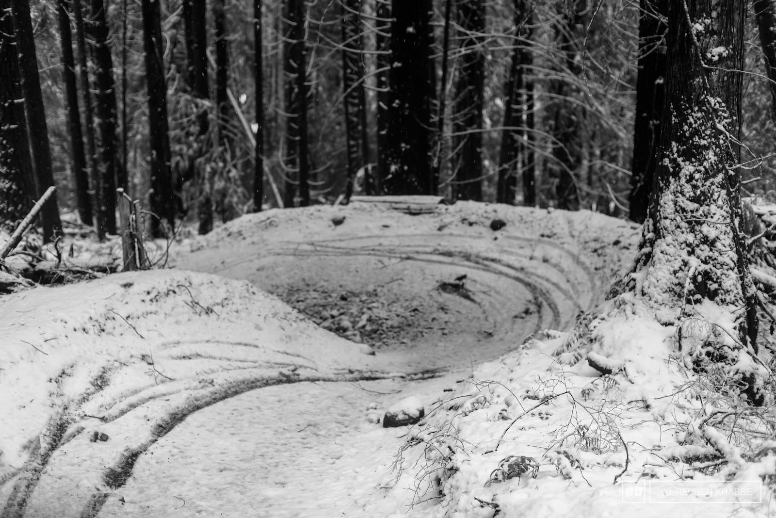 Cam McCaul Visits Squamish - Photo Epic