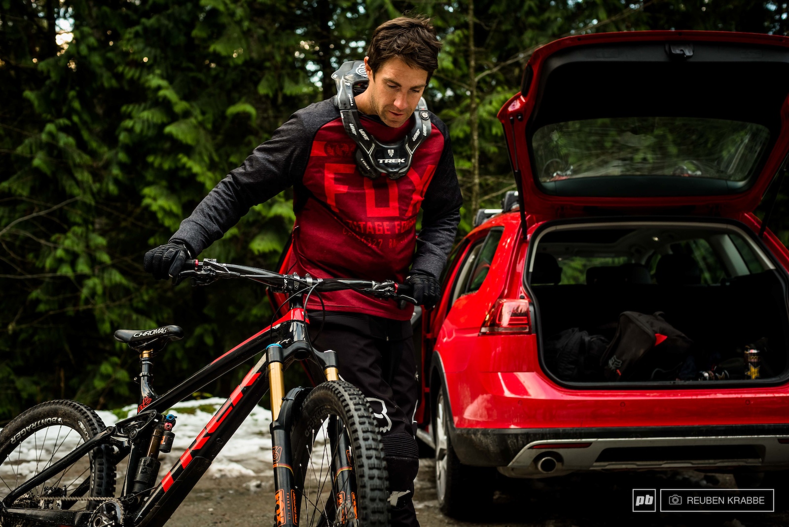 Cam McCaul Visits Squamish - Photo Epic