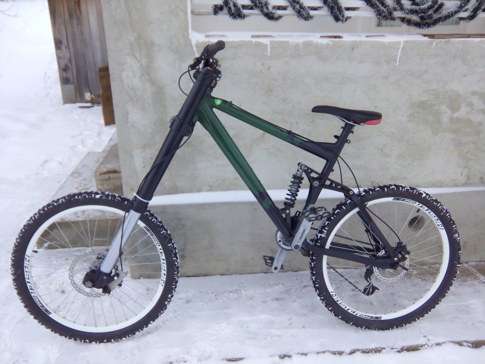 Стритец велосипед. Marzocchi super Monster 300mm хардтейл. Marzocchi super Monster 400mm. Marzocchi Monster 2004. Cocker стритец.