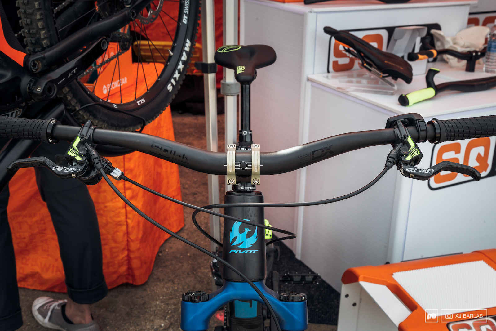 The bars feature a 4 degree upsweep and come in a range of rise options.