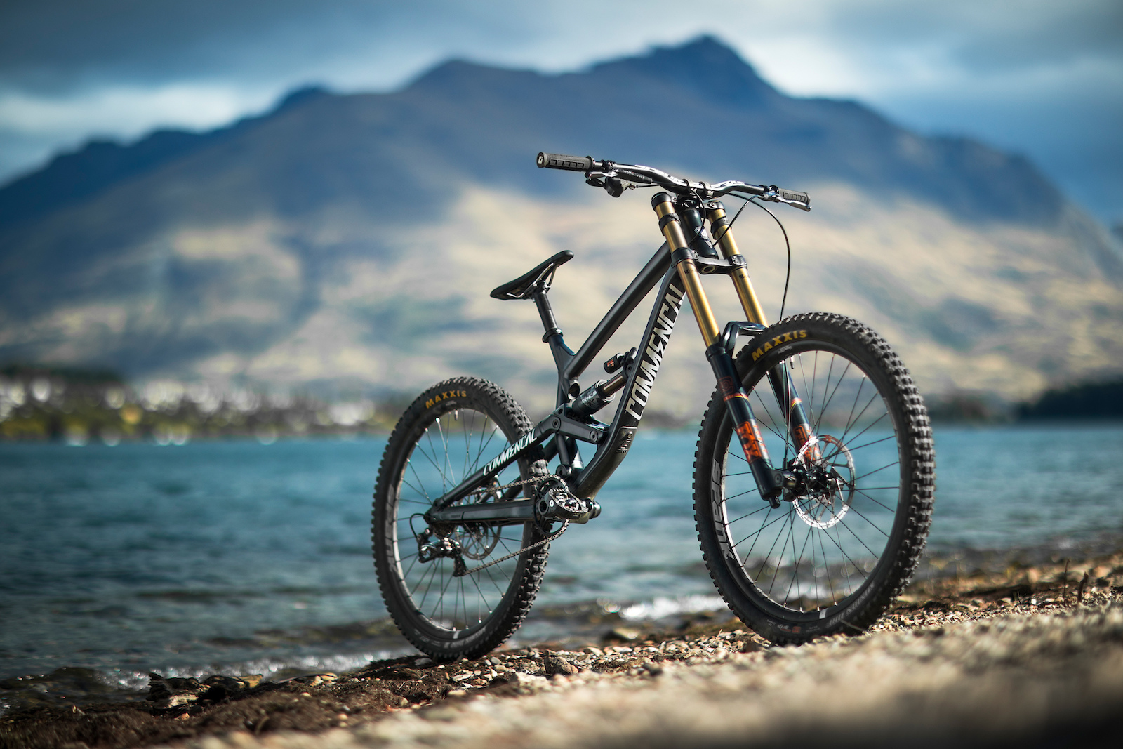 commencal furious 650b