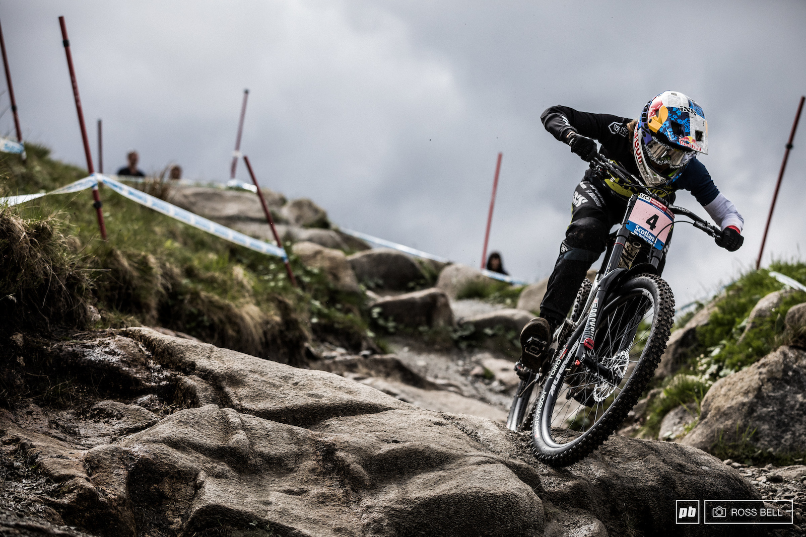 The Classic: Qualifying - Fort William DH World Cup 2017 - Pinkbike