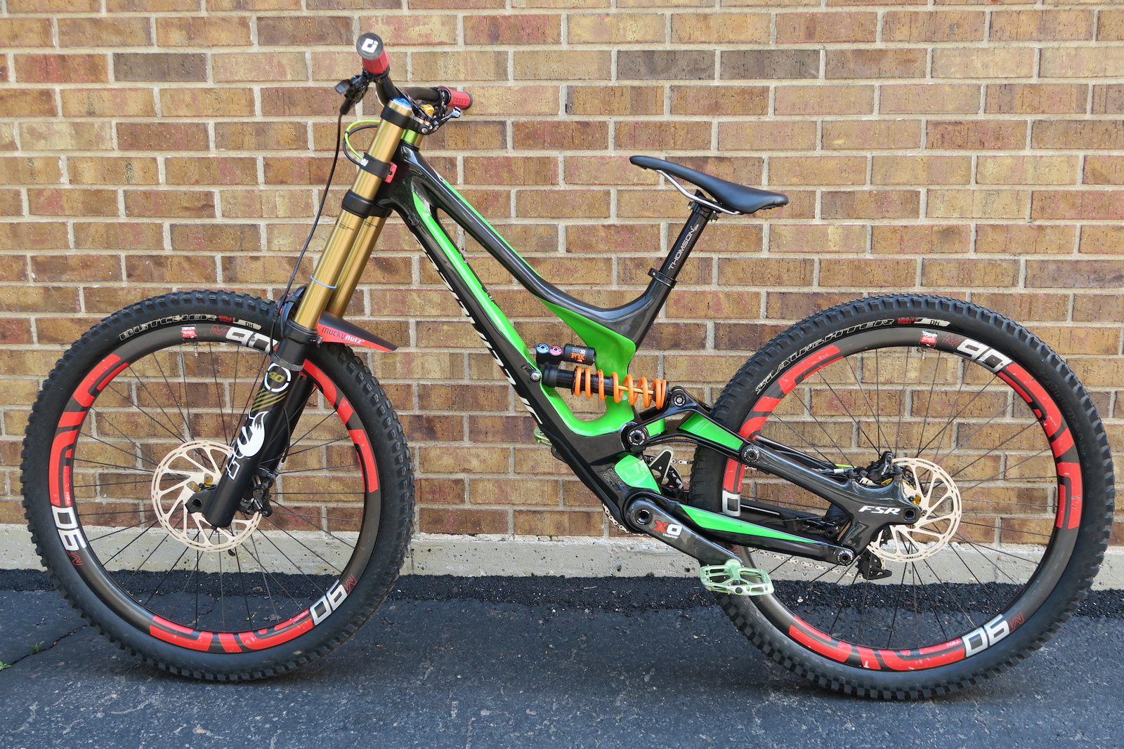 2016 SPECIALIZED DEMO 8 CARBON 27.5