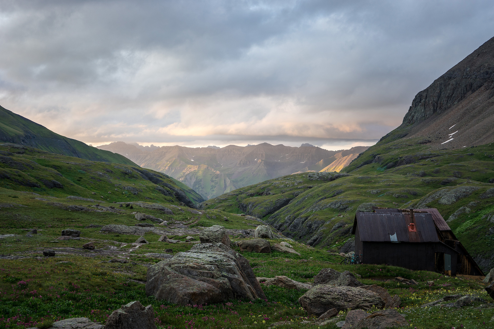 High Altitude Lines. A Yeti Tribe Story - Video - Pinkbike