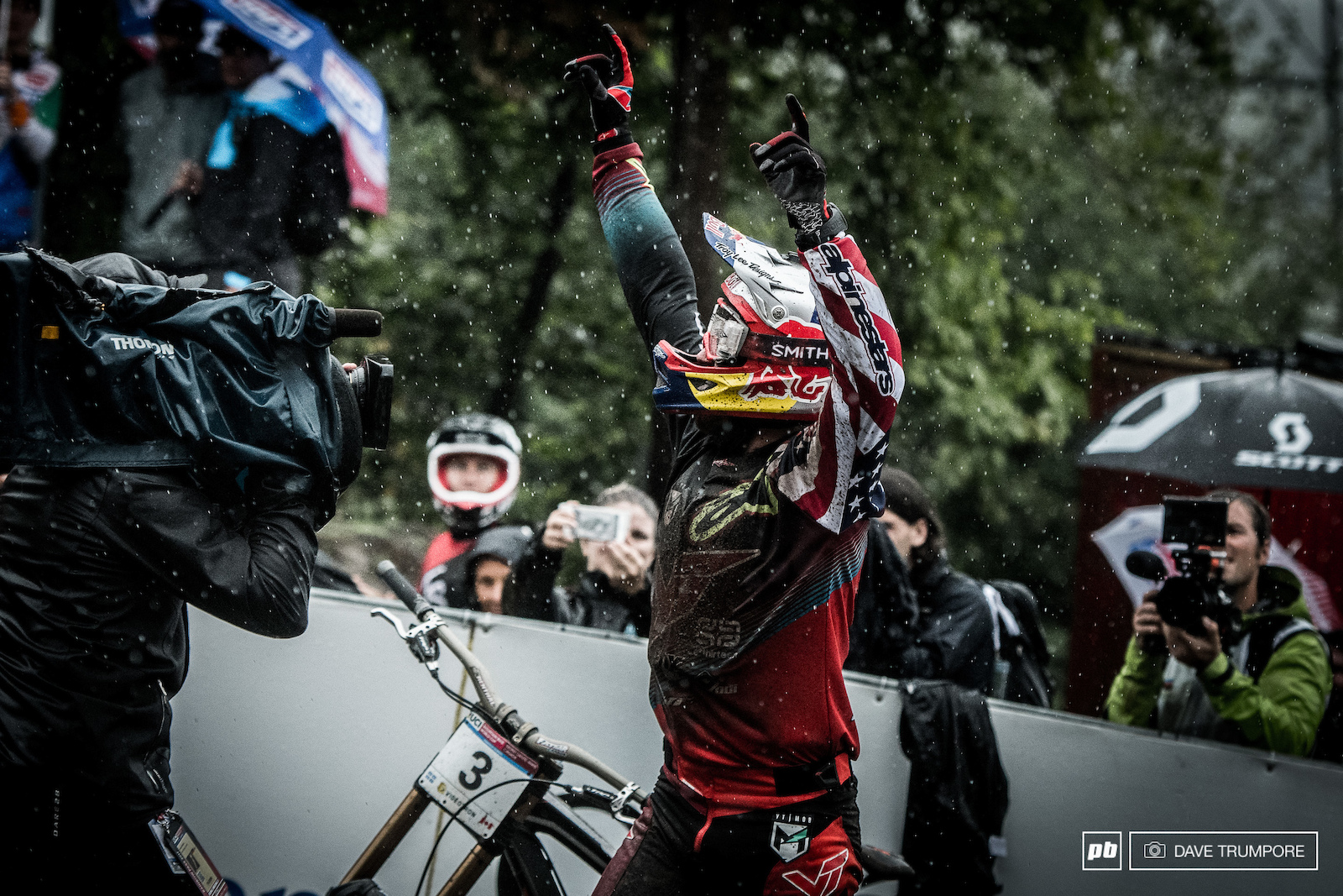 What a twist f fate for Aaron Gwin. After a puncture ruined his winning run last round in Lenzerheide it looked as if the weather was going to derail his plans again in Mont Sainte Anne. Gwin however was having none of it and put down one of the greatest runs of all time to do the impossible.