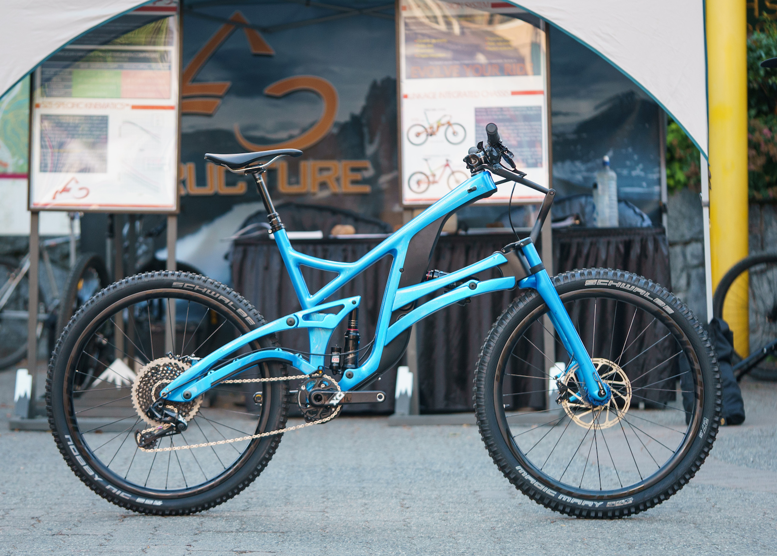 Is This Linkage Fork the Future of Suspension Crankworx