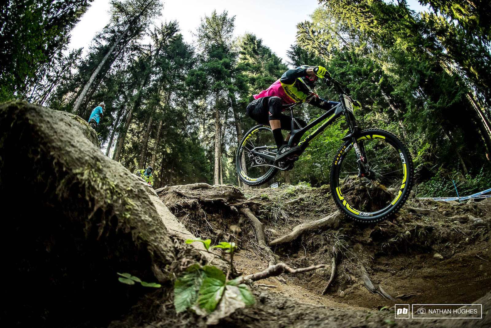 Too Close To Call: Qualifying Photo Epic - Val di Sole DH World Cup ...