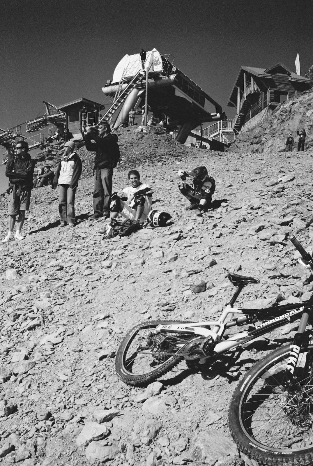 Mick Hannah got tangled at the mass start and folded his rear wheel.