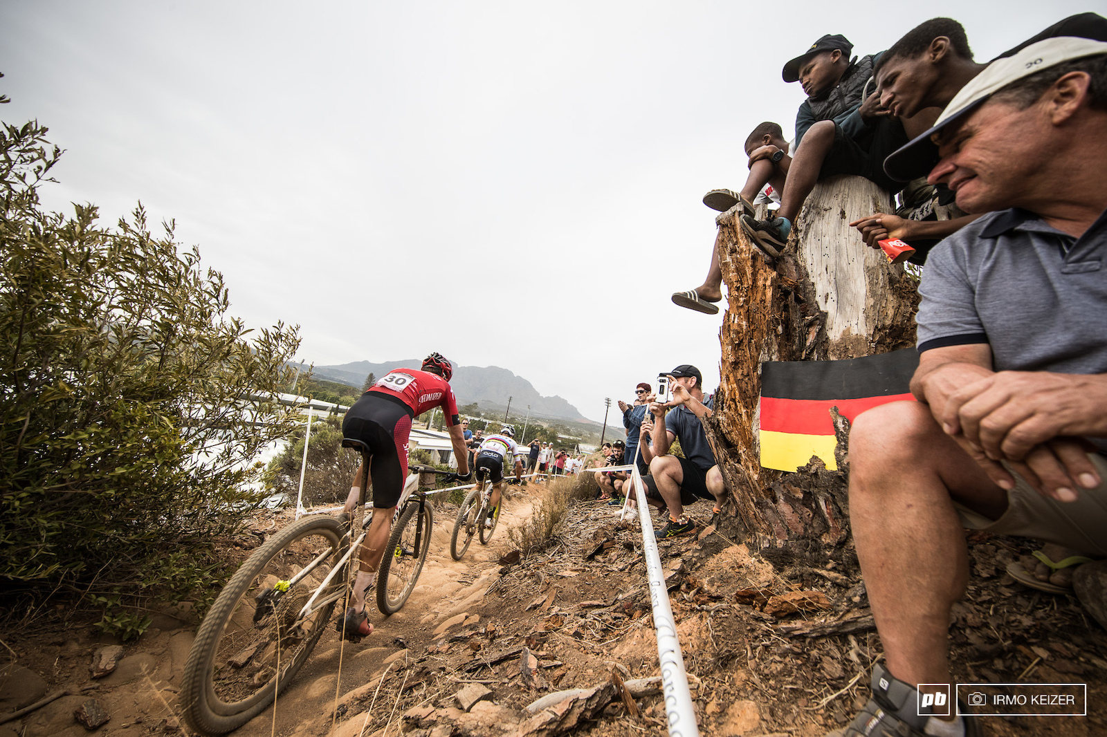 The battle of the day Gaze versus Schurter.