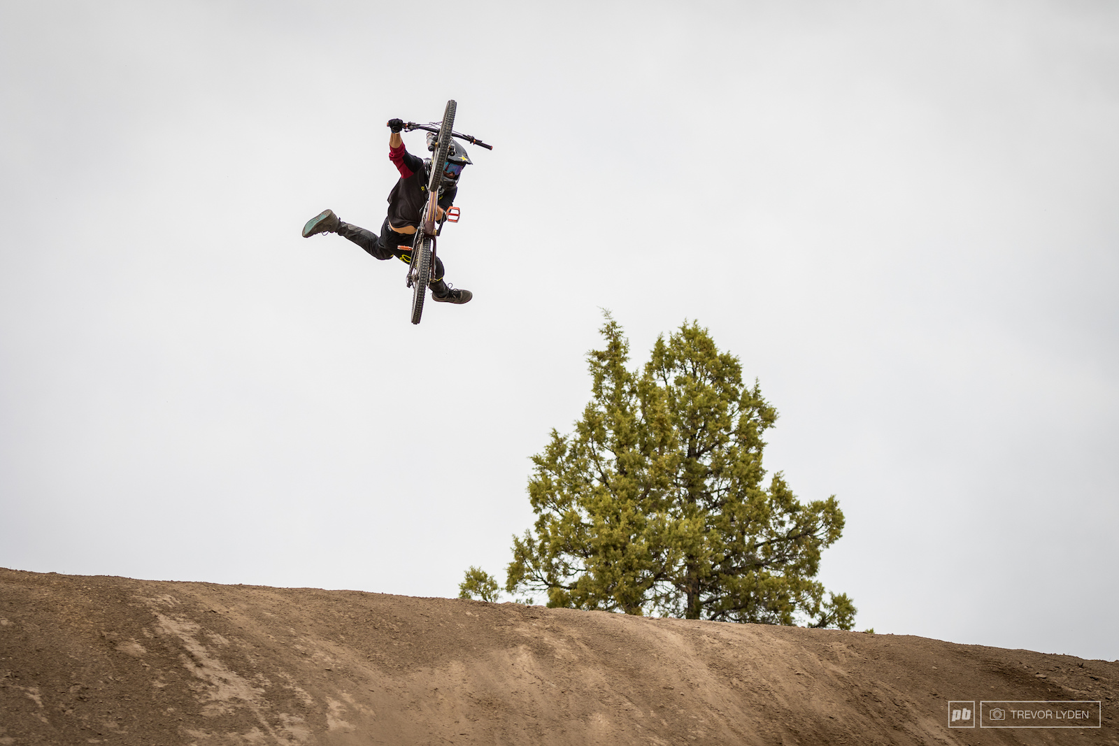 Cam flying high.
