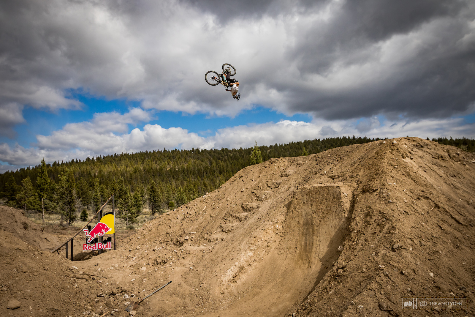Soon to be Oregon local Reed Boggs getting comfortable on what will become home soil.