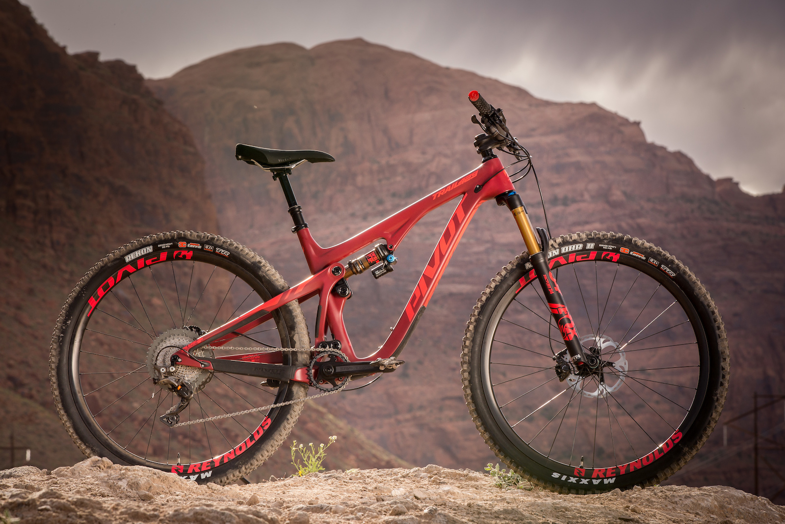 First Ride Pivot's New Trail 429 Pinkbike