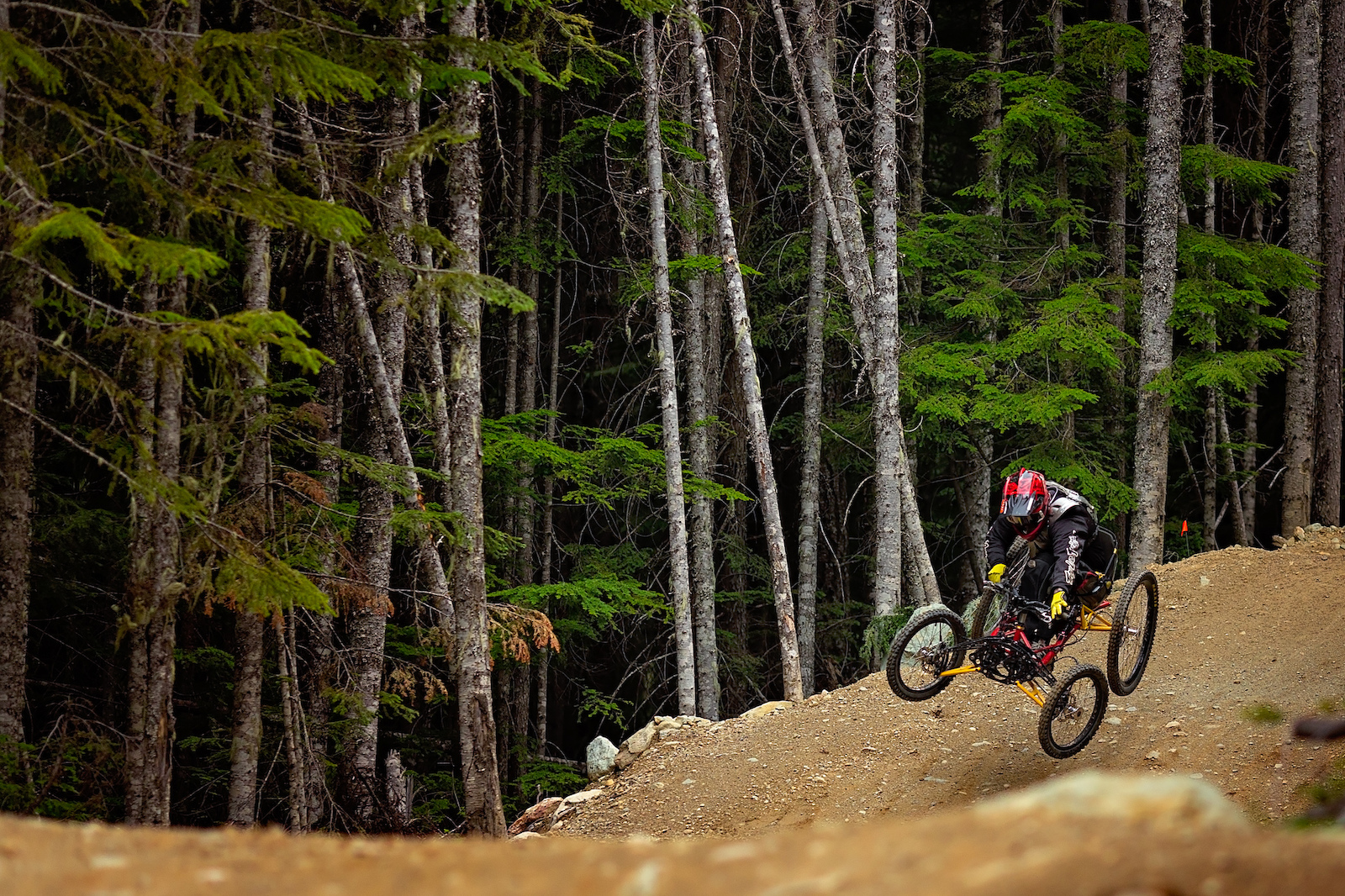 Photo Epic WHISTMAS Whistler Bike Park Opening Weekend Pinkbike