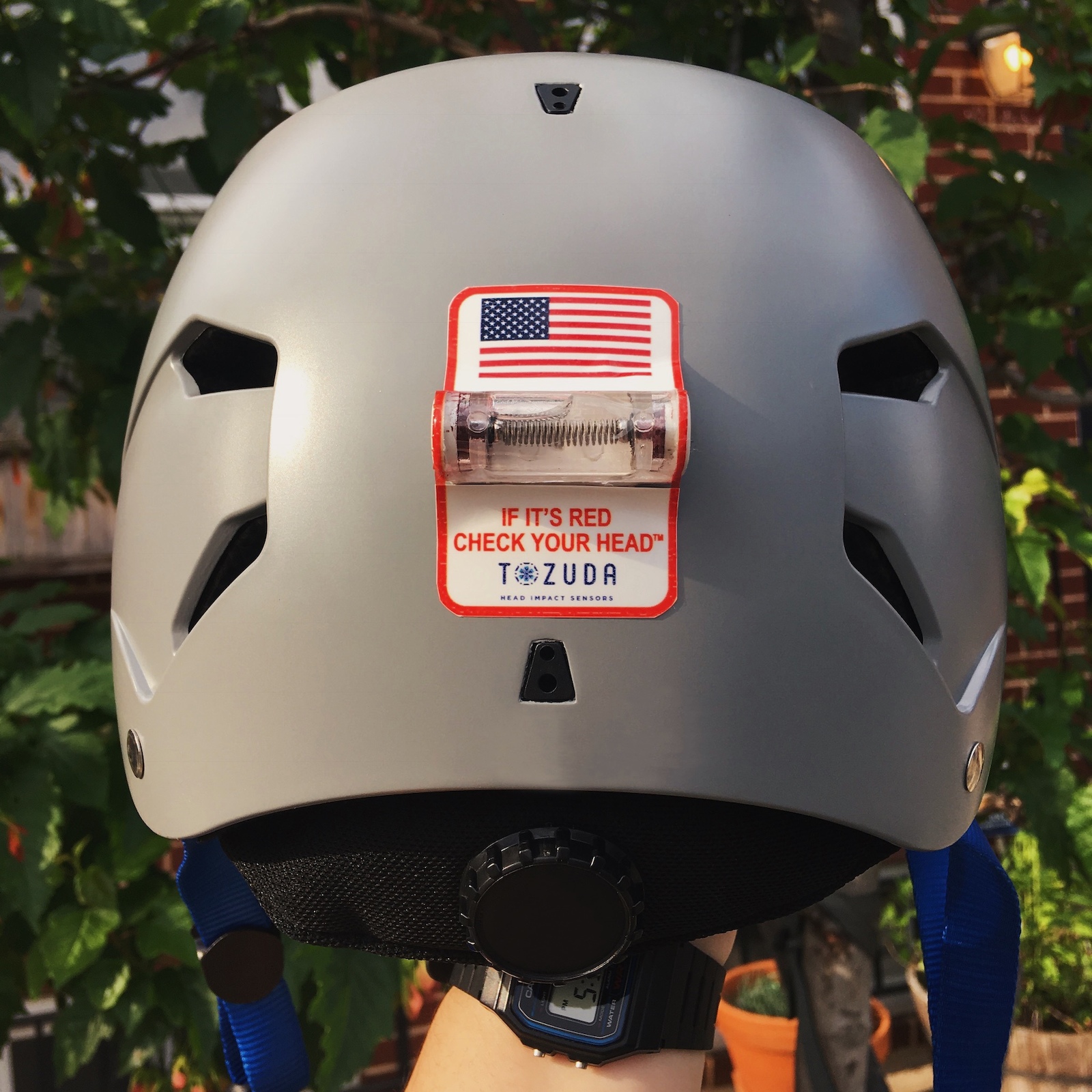 Tozuda concussion indicator....
https://www.kickstarter.com/projects/1863807721/tozuda-head-impact-sensor-for-concussion-awareness/description