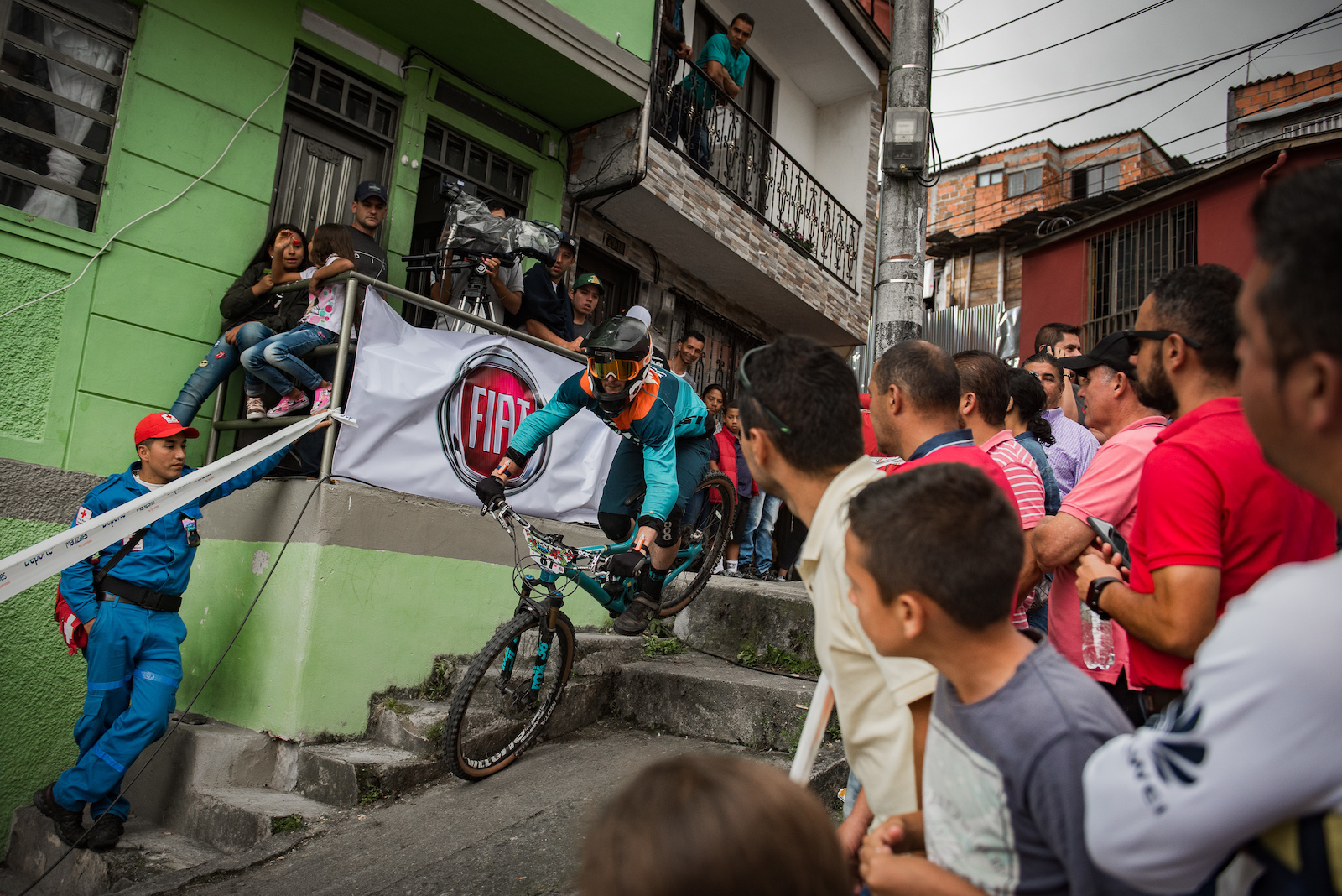 The put a stair anywhere infrastructure of Manizales made stage 1 a unique challenge