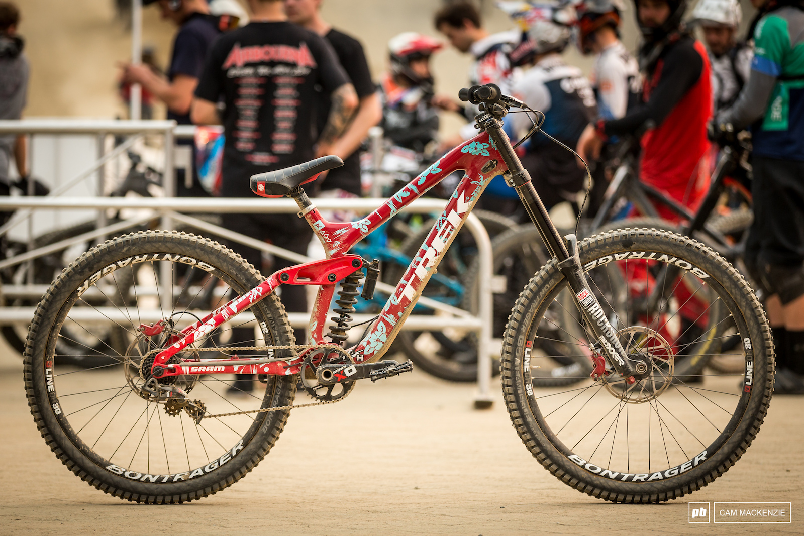 Bike Check: R-Dog's Hawaiian Theme Trek Session - Crankworx Whistler ...