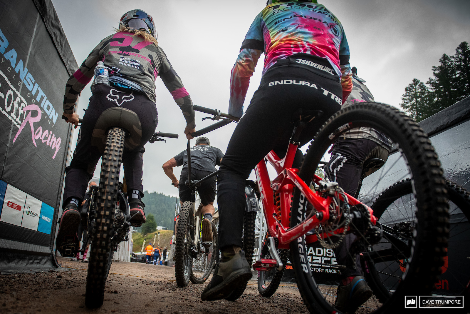 Photo Report: Qualifying - La Bresse World Cup DH 2018 - Pinkbike