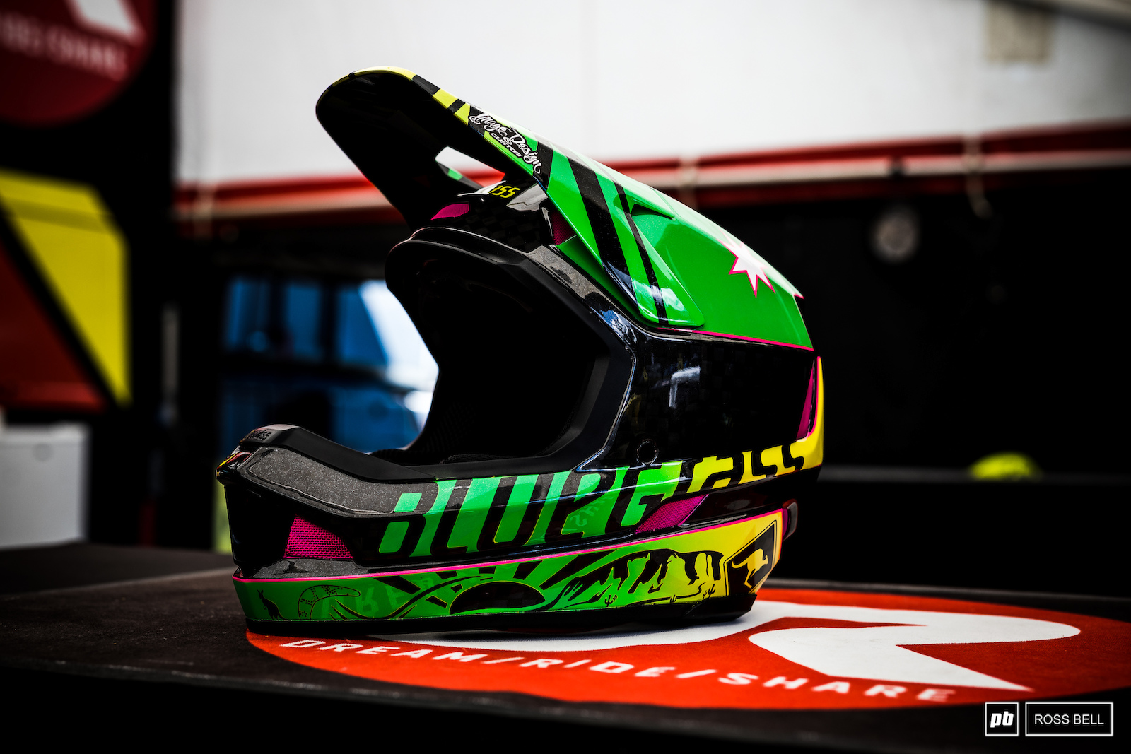 14 Custom Painted World Champs Helmets - Lenzerheide DH World Champs 2018 -  Pinkbike
