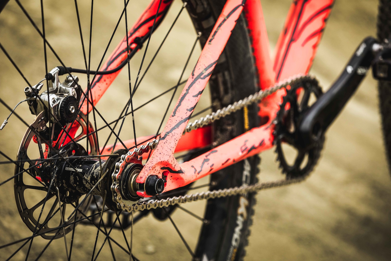 The components consist mostly of Sram along with a Novatec rim and hub set up.