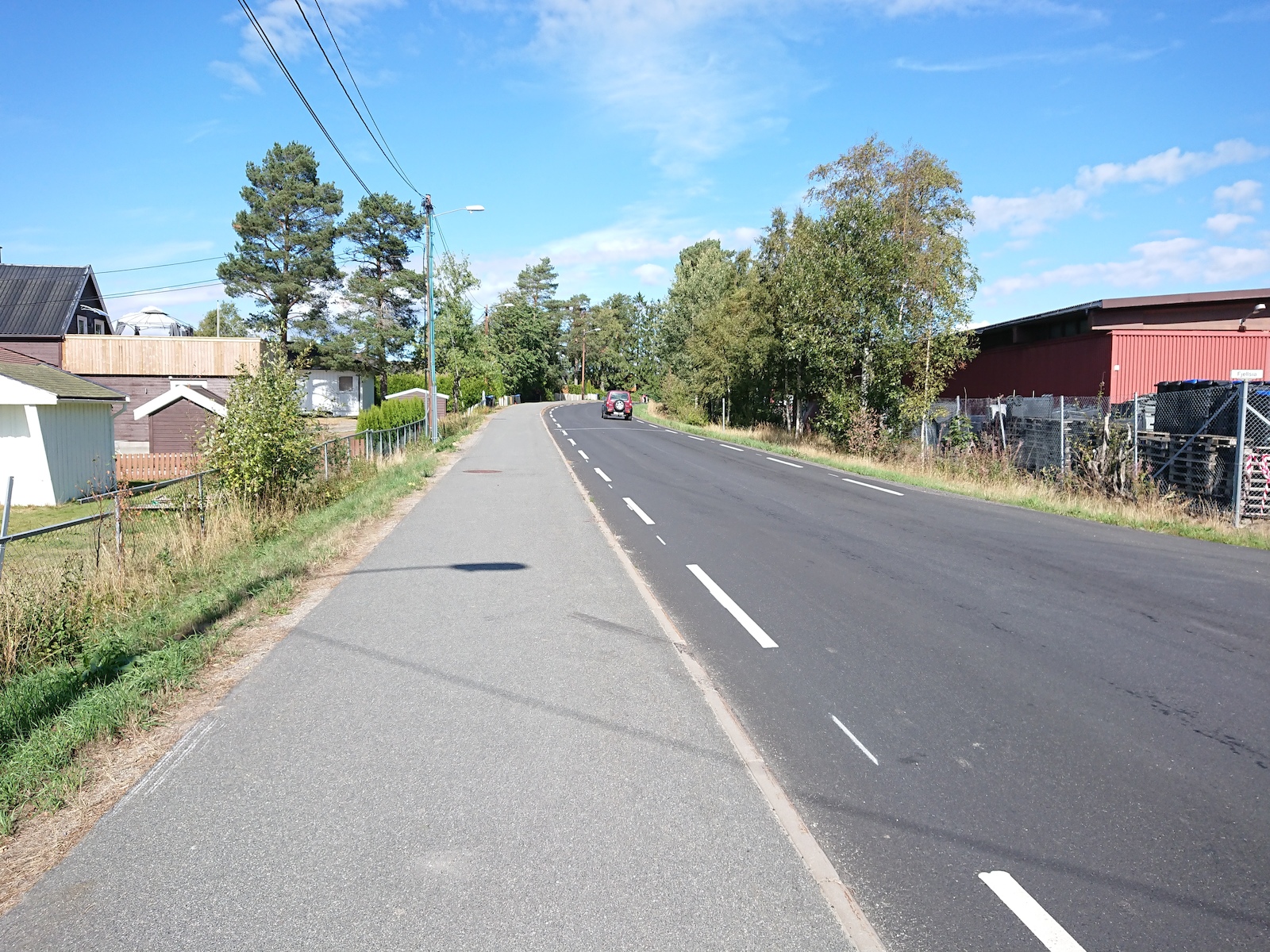 Looking up, near Trippestad industrial area(to the right)