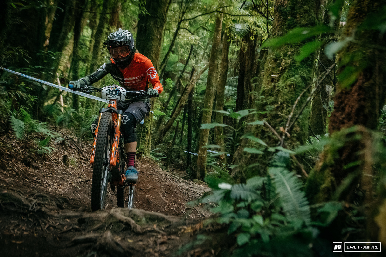 Practice Photo Epic: Racers Ready - EWS Rotorua 2019 - Pinkbike