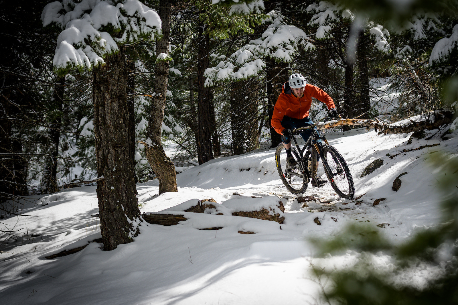 Getting out for a bit of slippery singletrack after a springtime storm. Crashes were had.  Self-portrait at White Ranch Park, Golden CO (@russell_pj)