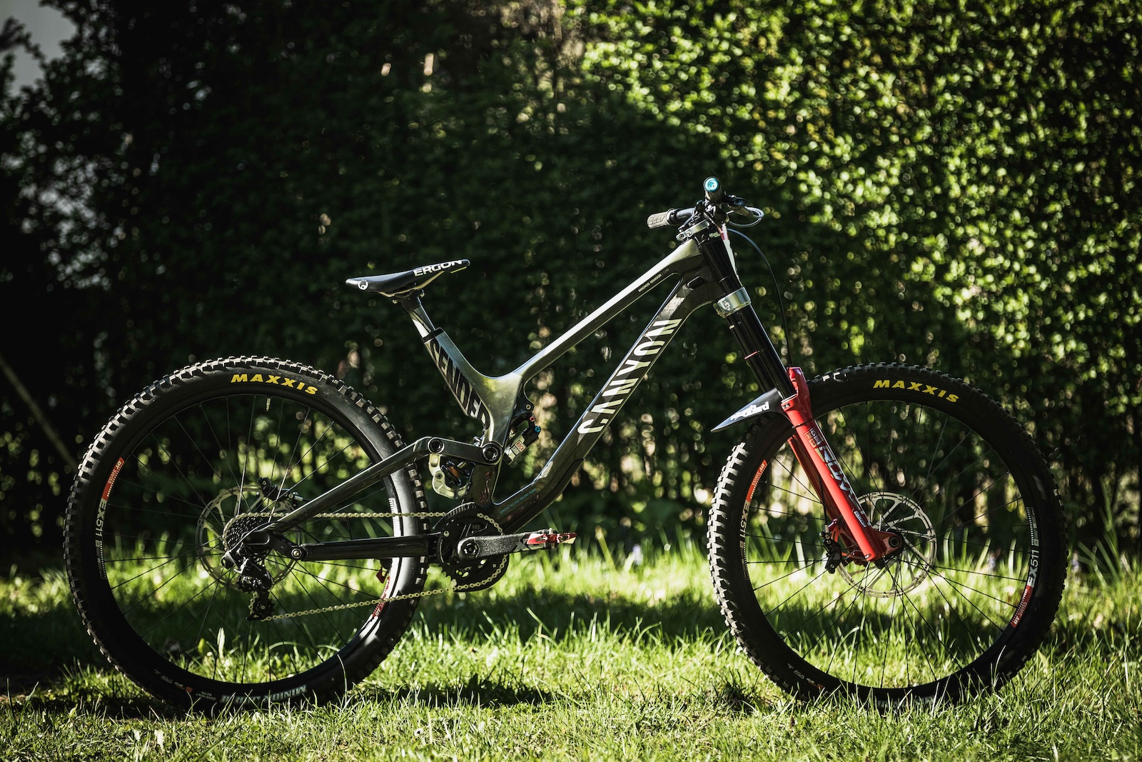 パーツ Canyon sender downhill frame 29inch Canyon Sender CFR 29 2023 Review