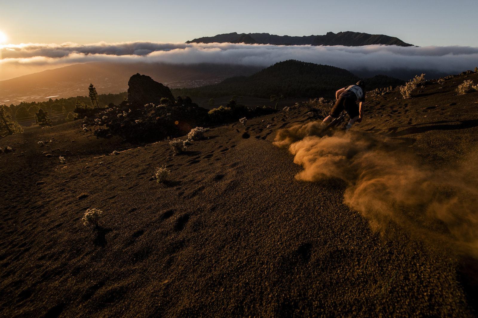 it was our 1st day on La Palma and we decided to go for a few laps, and ended up with this photo. It was the best sunset session from the entire trip.