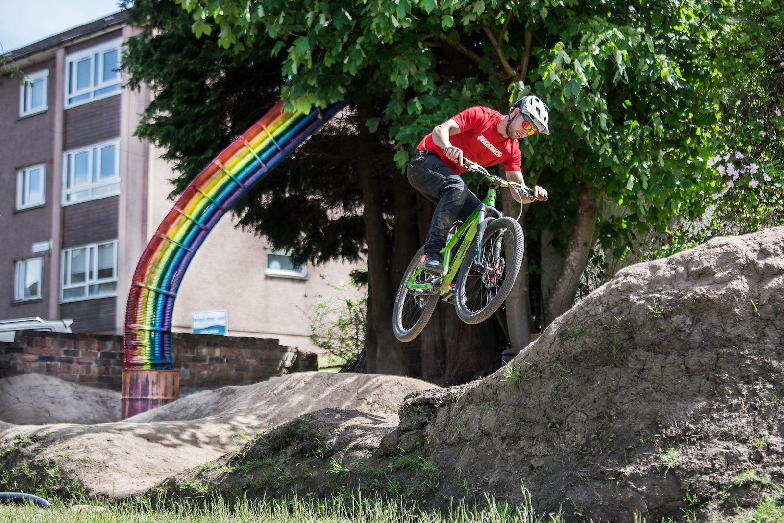 Bike crazy Ramsay MacFarlane, 34, from Glasgow, has spent 5 weeks during the lockdown building a 75 square meter pump track in his section of his back garden.