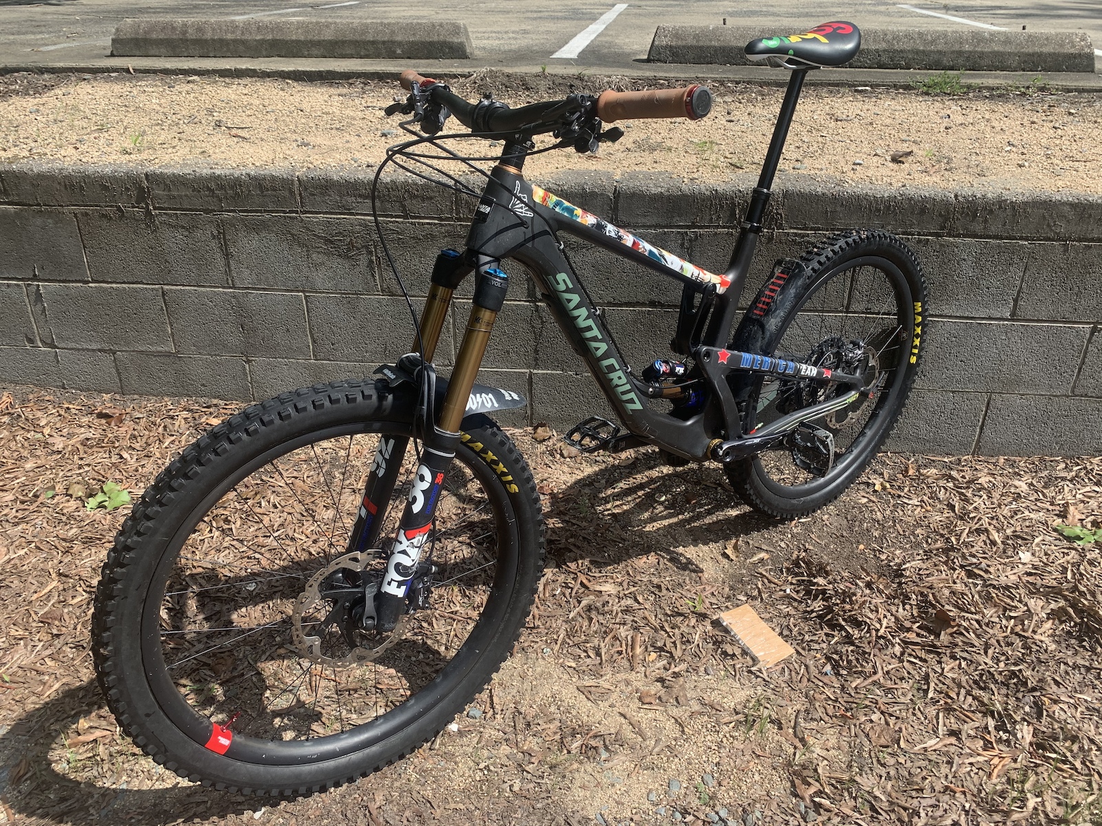 First Ride: The 2023 Santa Cruz Tallboy Gets Updated, Not Overhauled -  Pinkbike