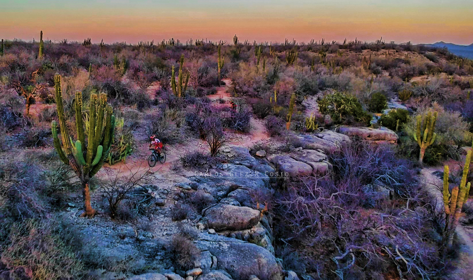 Photo by Carlos Glez R Cosio on the Karen´s Expedition trail.