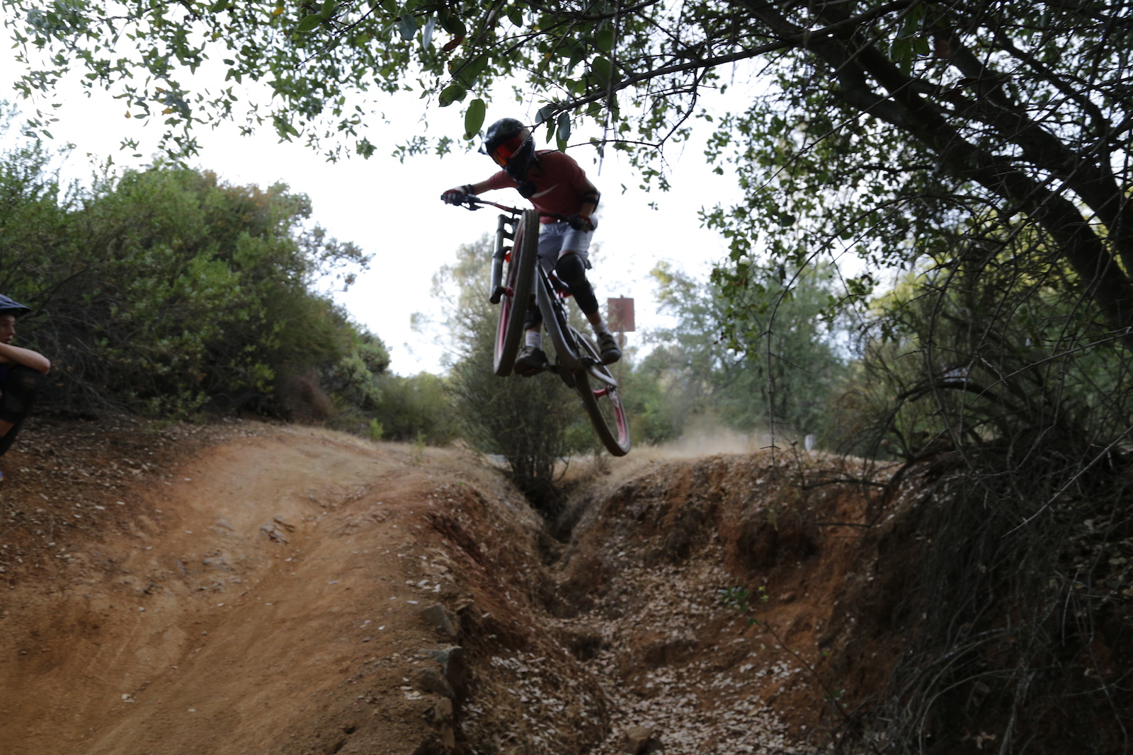 Dropping in to the confluence trail