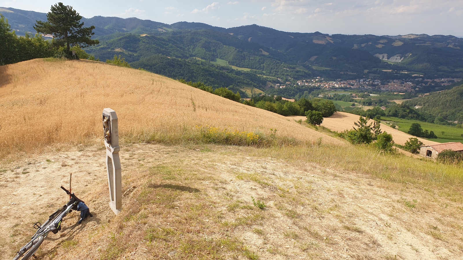 Monte dell'Alberino con vista su Casola Valsenio