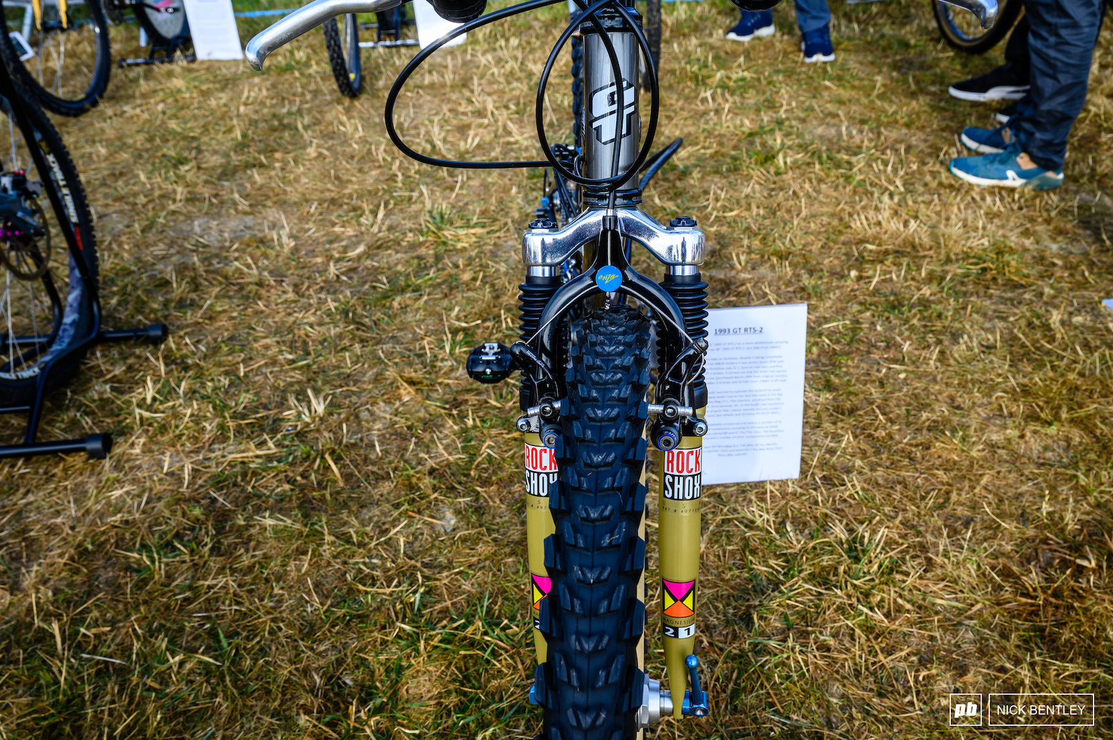 Just how good do these classic RockShox forks look 
