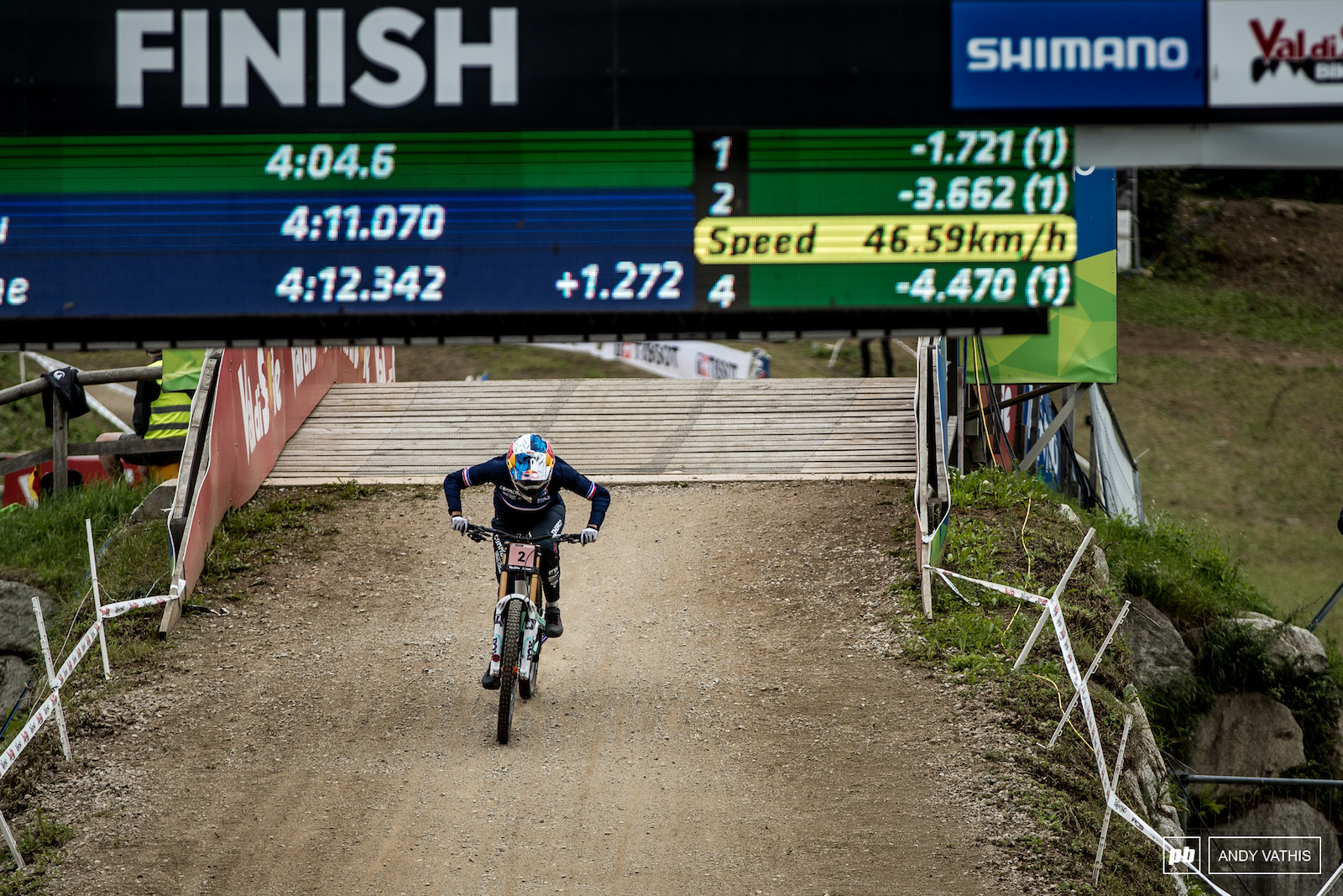 If you ever doubted Myriam Nicole s ability to tackle this course just look at the splits.
