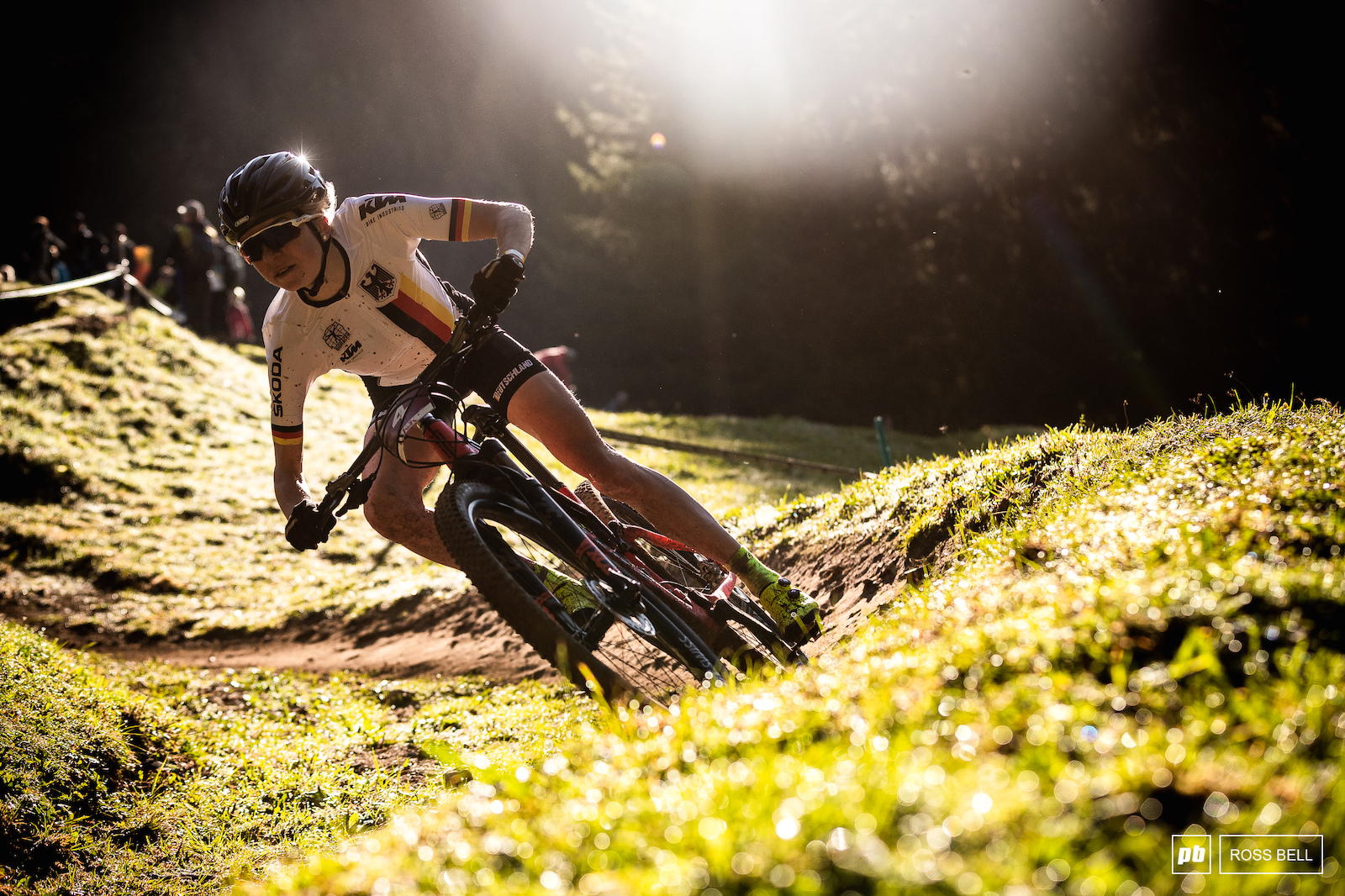 Leonie Daubermann cutting through the morning sunshine on her way to 4th place in the junior women.