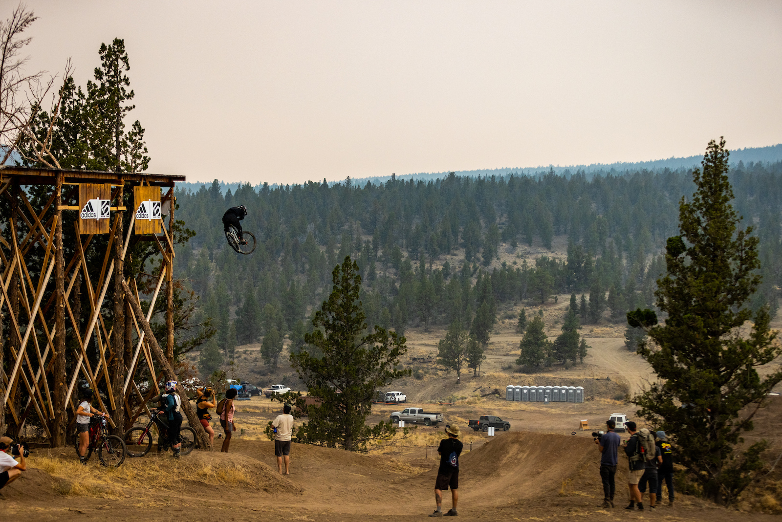 Johnny was one of the first to drop the largest drop on course he did it perfectly. No surprise there.