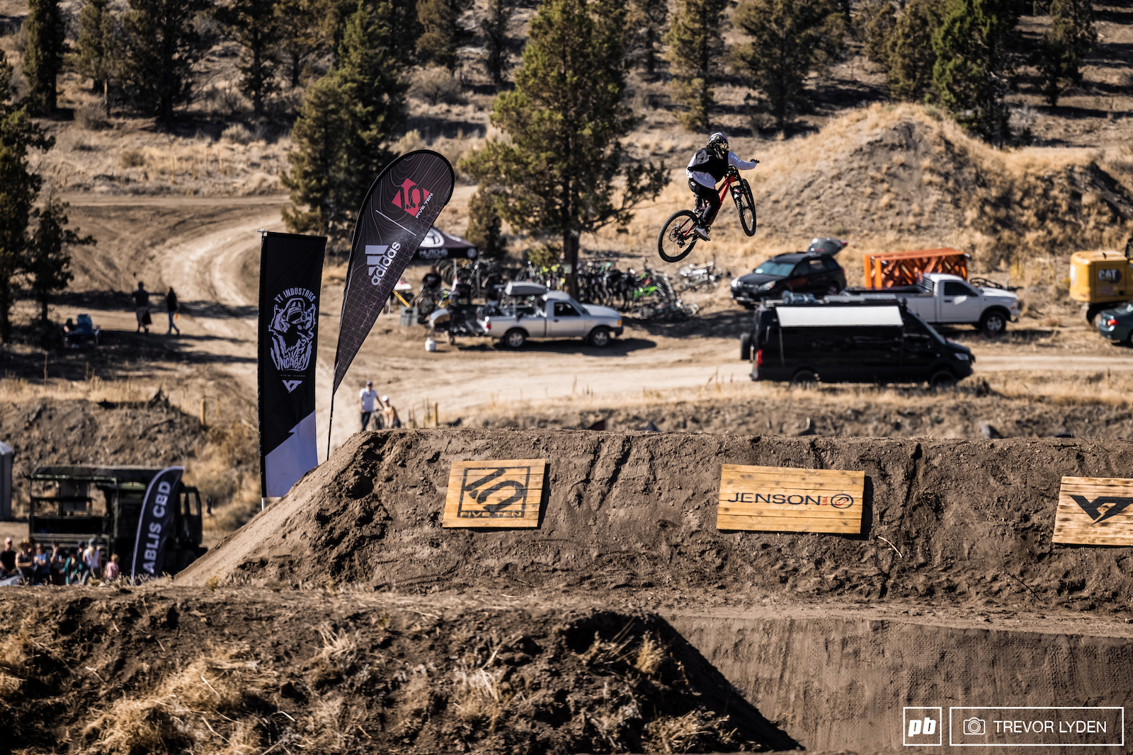 Damon boosting to the moon on the bottom octagon feature.