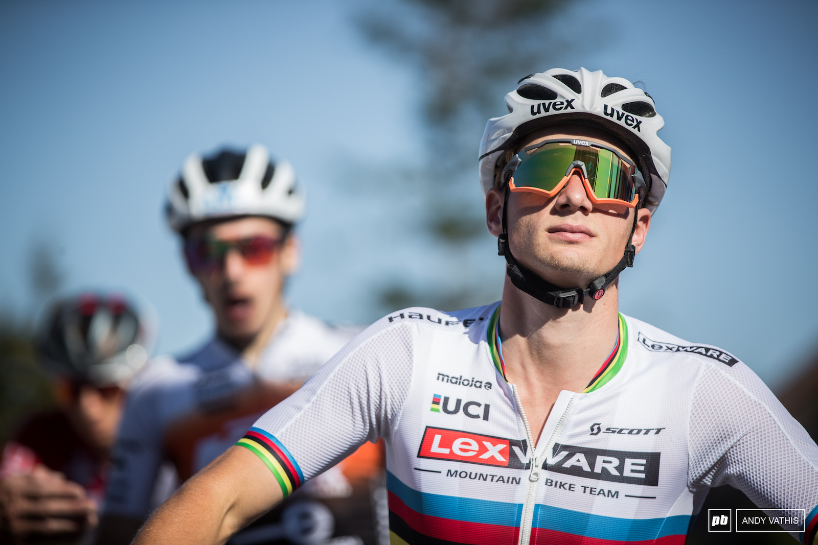 Martin Vidaurre Kossmann ready with the stripes. It will be a battle up front for the U23 top spot.
